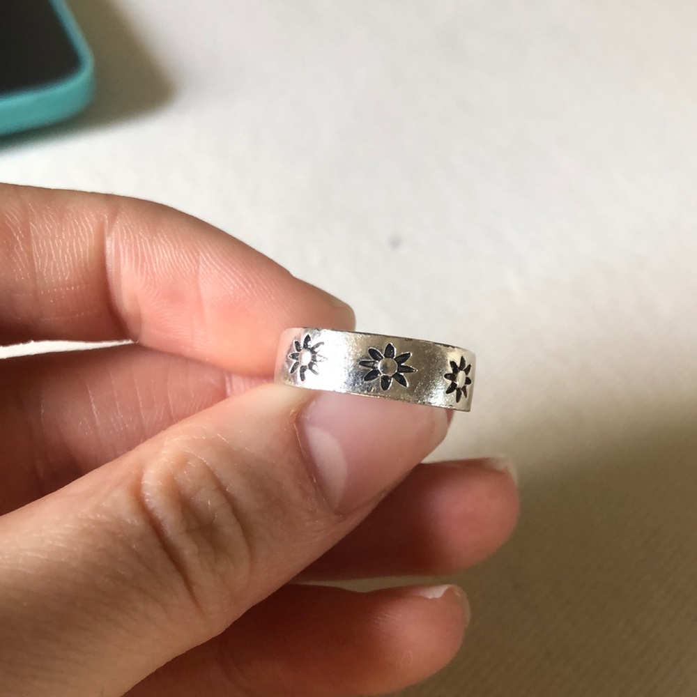 flower ring